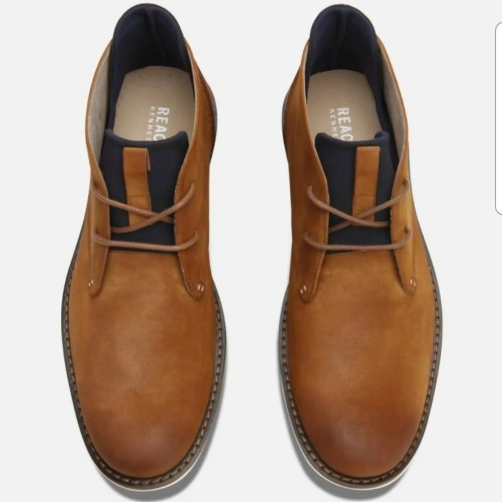 Like New Kenneth Cole Brown Leather Chukka Boots